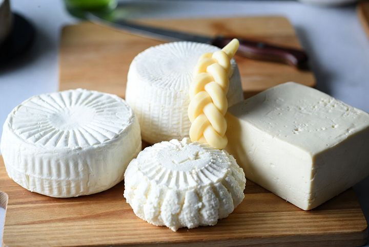 какой сыр подходит для жарки на мангале