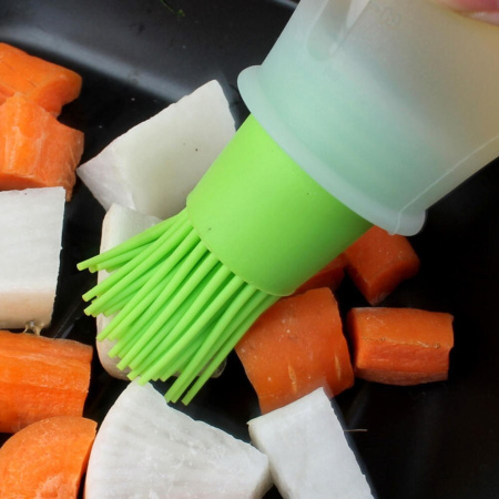 Бутылка силиконовая для масла с кисточкой