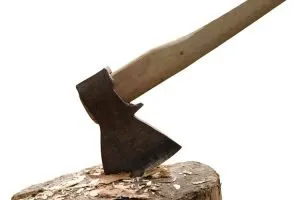 Как колоть и рубить дрова правильно